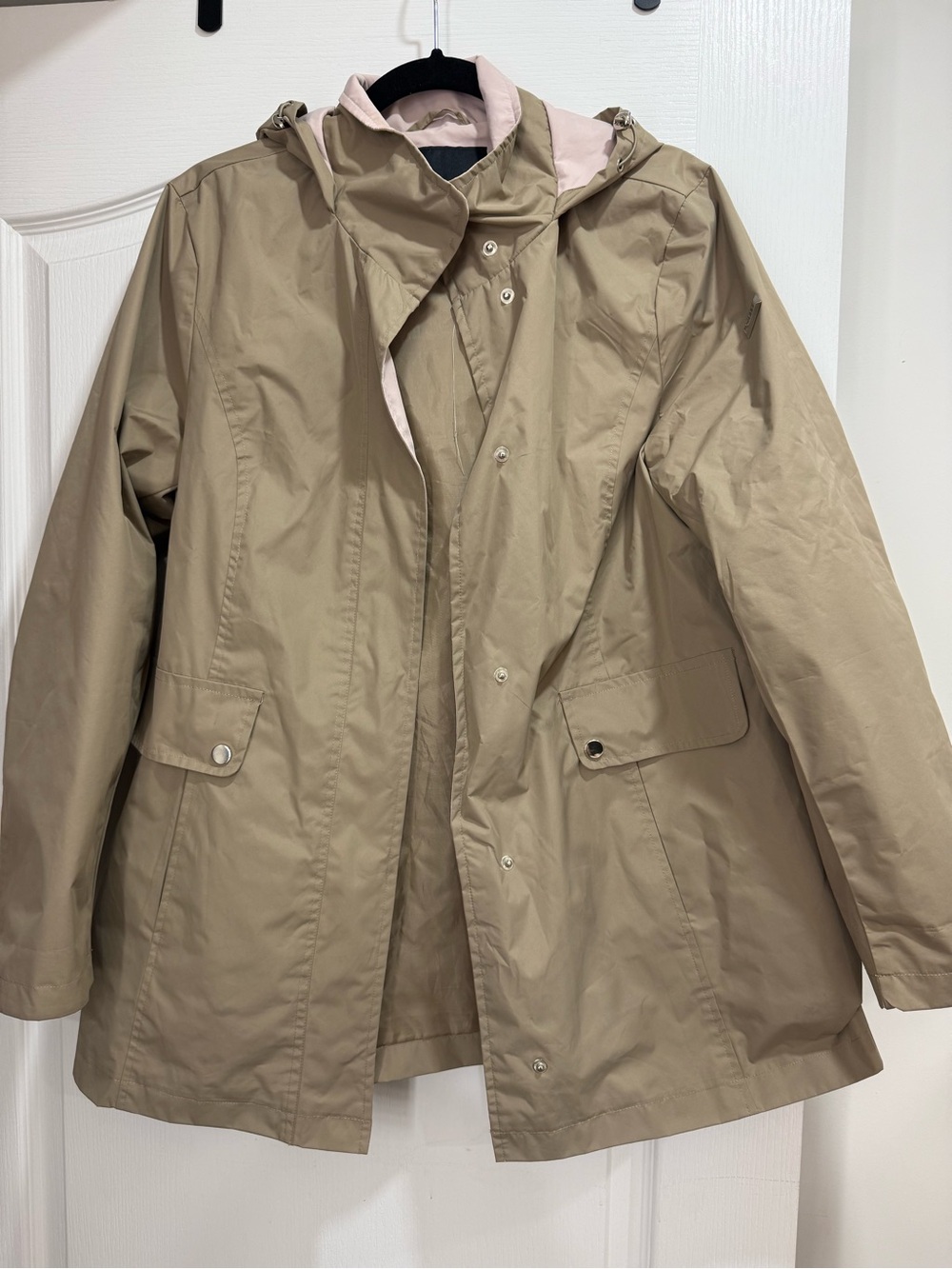 Utility Rain Jacket - Beige